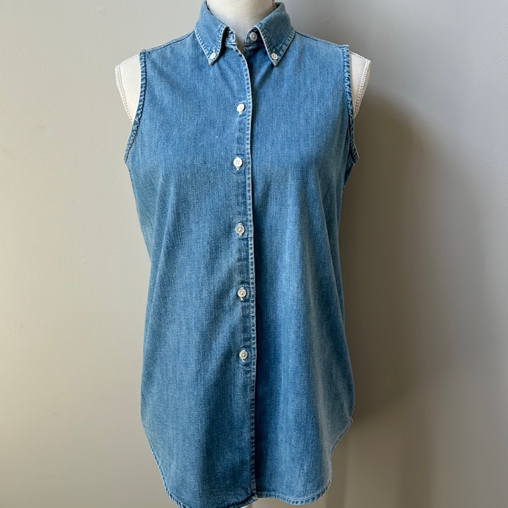 Gap size small blue denim sleeveless top